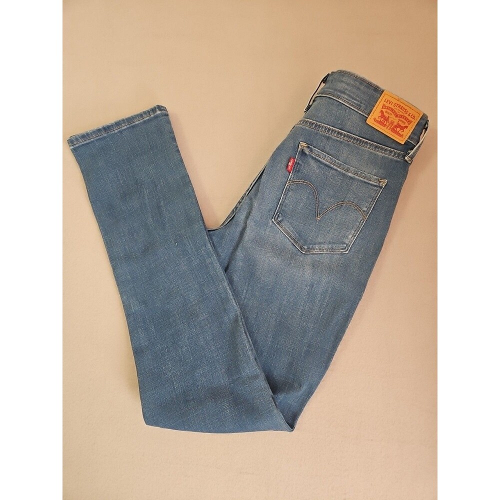 Levi's Women's Mid-Rise Skinny Jeans, Size 30x30 Medium Wash